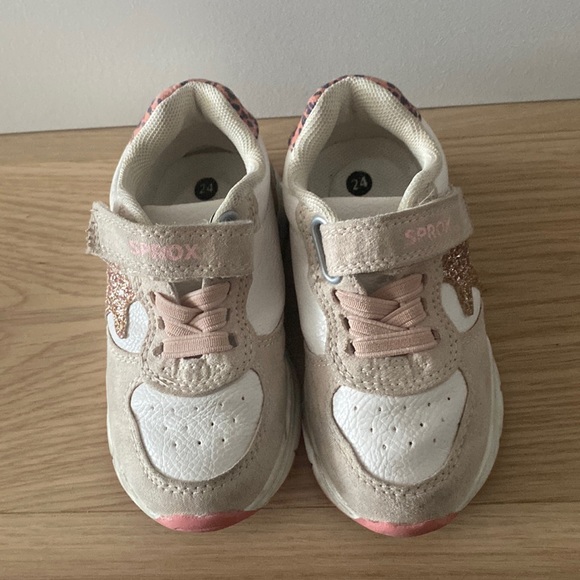 Toddler sneaker. Brand Sprox. Gold star and pink details. - Picture 1 of 3